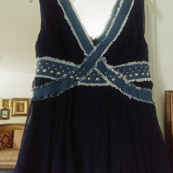 Top - Picture 2 of 6